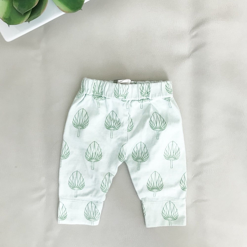 (0-3mo) Kate Quinn Organic Sage Pants Boy/Girl